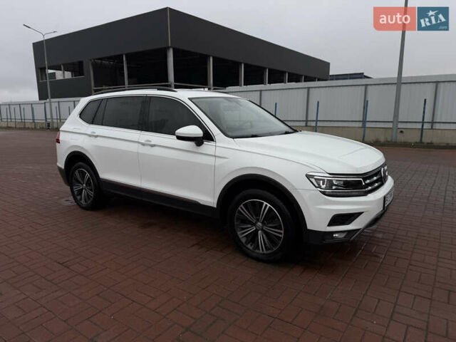 Білий Фольксваген Тігуан, об'ємом двигуна 1.98 л та пробігом 163 тис. км за 17500 $, фото 58 на Automoto.ua