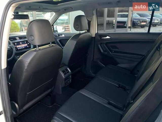 Белый Фольксваген Тигуан, объемом двигателя 1.98 л и пробегом 56 тыс. км за 21900 $, фото 21 на Automoto.ua