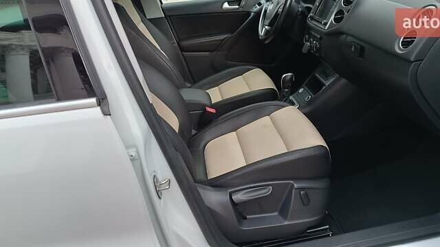 Белый Фольксваген Тигуан, объемом двигателя 2 л и пробегом 228 тыс. км за 13850 $, фото 48 на Automoto.ua