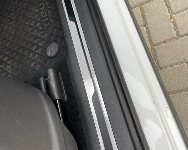 Білий Фольксваген Тігуан, об'ємом двигуна 1.97 л та пробігом 207 тис. км за 26500 $, фото 33 на Automoto.ua