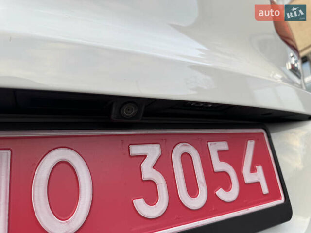 Белый Фольксваген Тигуан, объемом двигателя 2 л и пробегом 54 тыс. км за 15200 $, фото 49 на Automoto.ua