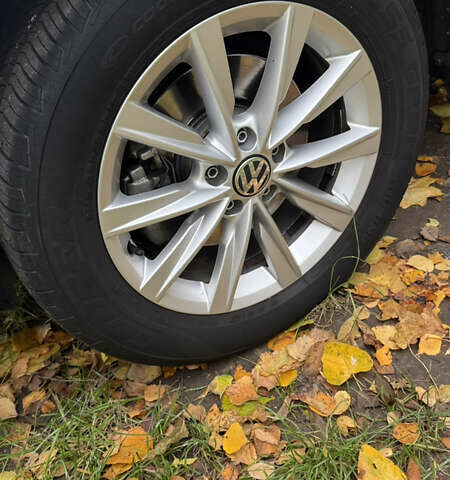 Білий Фольксваген Тігуан, об'ємом двигуна 1.98 л та пробігом 135 тис. км за 13100 $, фото 3 на Automoto.ua