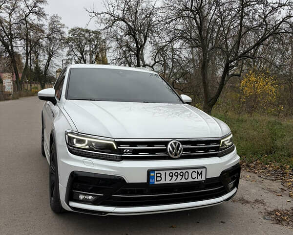 Белый Фольксваген Тигуан, объемом двигателя 1.97 л и пробегом 167 тыс. км за 28000 $, фото 4 на Automoto.ua