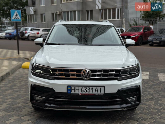 Білий Фольксваген Тігуан, об'ємом двигуна 1.98 л та пробігом 78 тис. км за 24899 $, фото 3 на Automoto.ua