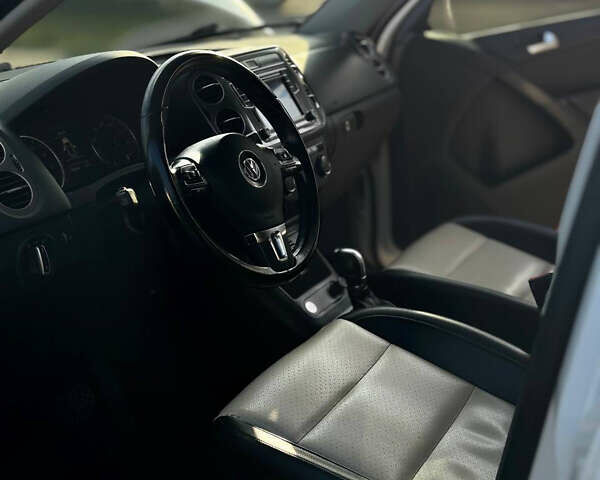 Белый Фольксваген Тигуан, объемом двигателя 2 л и пробегом 190 тыс. км за 11999 $, фото 9 на Automoto.ua