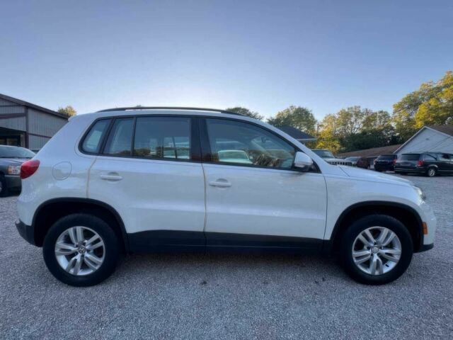 Белый Фольксваген Тигуан, объемом двигателя 2 л и пробегом 59 тыс. км за 10500 $, фото 3 на Automoto.ua