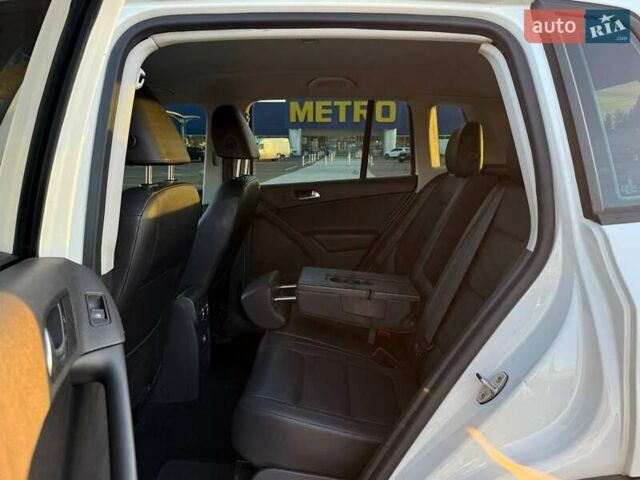 Білий Фольксваген Тігуан, об'ємом двигуна 1.98 л та пробігом 145 тис. км за 13500 $, фото 8 на Automoto.ua