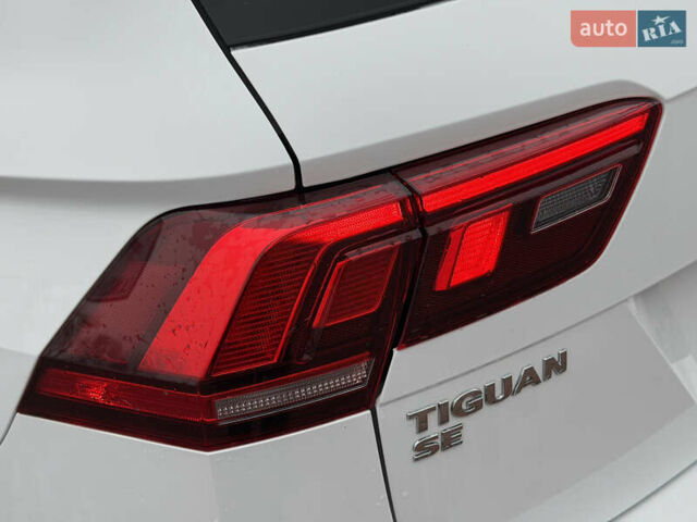 Білий Фольксваген Тігуан, об'ємом двигуна 1.98 л та пробігом 163 тис. км за 17500 $, фото 70 на Automoto.ua
