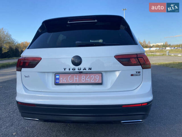 Белый Фольксваген Тигуан, объемом двигателя 2 л и пробегом 166 тыс. км за 14700 $, фото 22 на Automoto.ua