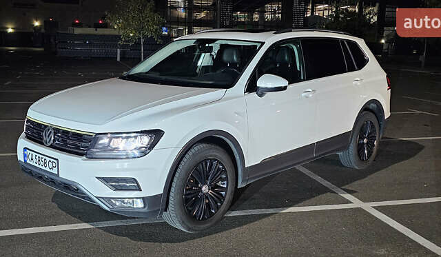 Білий Фольксваген Тігуан, об'ємом двигуна 2 л та пробігом 128 тис. км за 21500 $, фото 14 на Automoto.ua