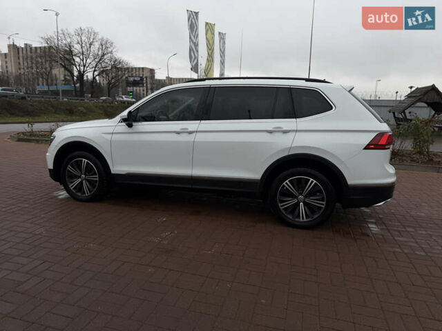 Білий Фольксваген Тігуан, об'ємом двигуна 1.98 л та пробігом 163 тис. км за 17500 $, фото 20 на Automoto.ua