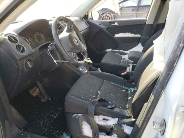 Білий Фольксваген Тігуан, об'ємом двигуна 2 л та пробігом 117 тис. км за 8400 $, фото 6 на Automoto.ua