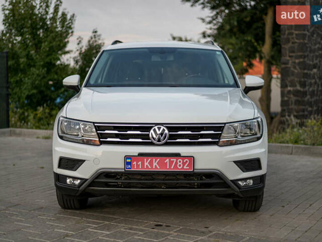 Білий Фольксваген Тігуан, об'ємом двигуна 2 л та пробігом 169 тис. км за 20900 $, фото 3 на Automoto.ua