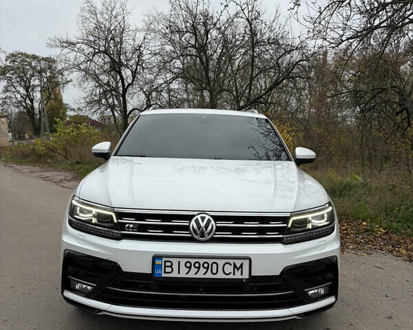 Белый Фольксваген Тигуан, объемом двигателя 1.97 л и пробегом 167 тыс. км за 28000 $, фото 1 на Automoto.ua