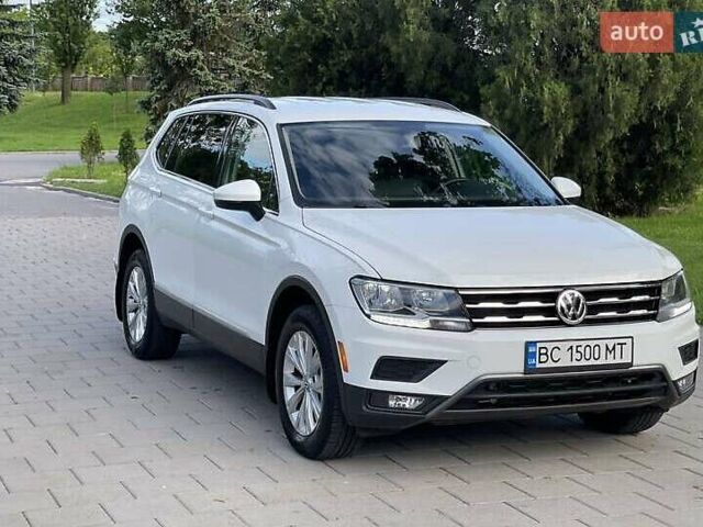 Белый Фольксваген Тигуан, объемом двигателя 1.98 л и пробегом 94 тыс. км за 19800 $, фото 1 на Automoto.ua