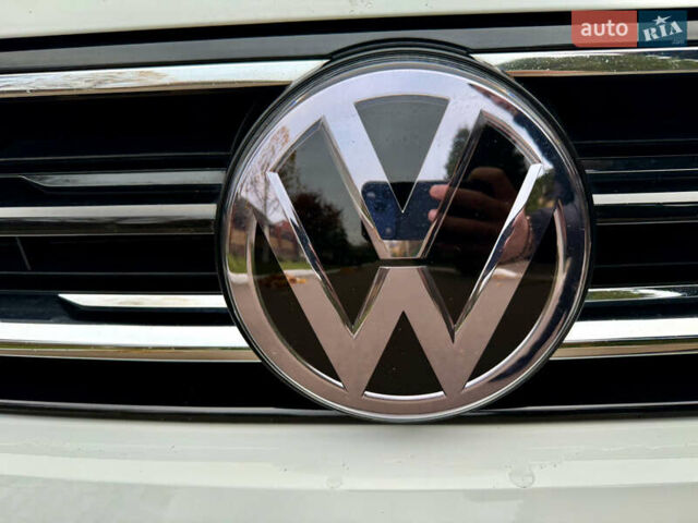 Белый Фольксваген Тигуан, объемом двигателя 1.98 л и пробегом 200 тыс. км за 21950 $, фото 37 на Automoto.ua