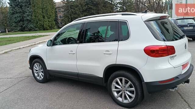 Белый Фольксваген Тигуан, объемом двигателя 2 л и пробегом 228 тыс. км за 13850 $, фото 11 на Automoto.ua