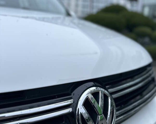 Белый Фольксваген Тигуан, объемом двигателя 1.98 л и пробегом 197 тыс. км за 11900 $, фото 7 на Automoto.ua