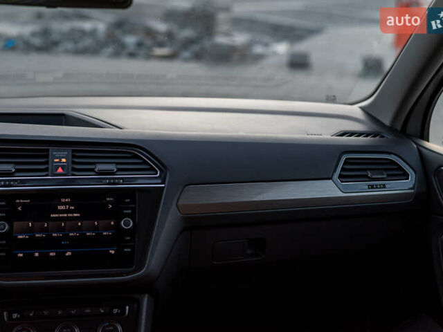 Білий Фольксваген Тігуан, об'ємом двигуна 2 л та пробігом 169 тис. км за 20900 $, фото 26 на Automoto.ua