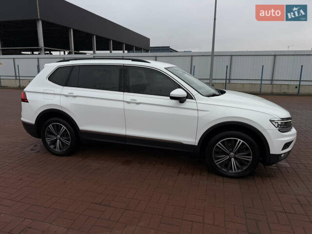 Білий Фольксваген Тігуан, об'ємом двигуна 1.98 л та пробігом 163 тис. км за 17500 $, фото 55 на Automoto.ua