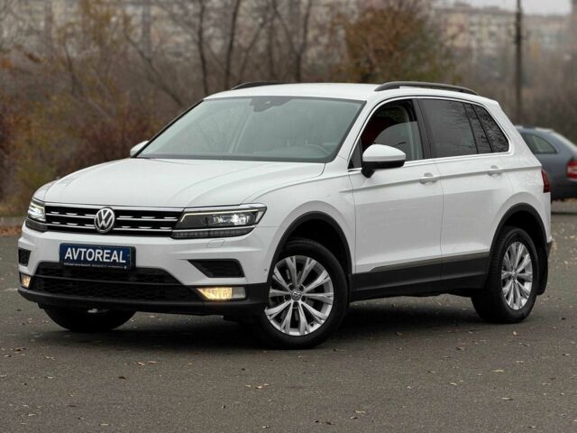 Белый Фольксваген Тигуан, объемом двигателя 2 л и пробегом 71 тыс. км за 25000 $, фото 1 на Automoto.ua