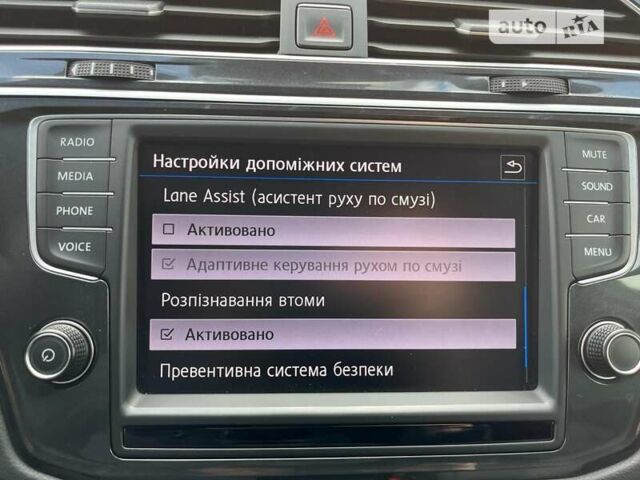 Білий Фольксваген Тігуан, об'ємом двигуна 2 л та пробігом 211 тис. км за 25800 $, фото 122 на Automoto.ua