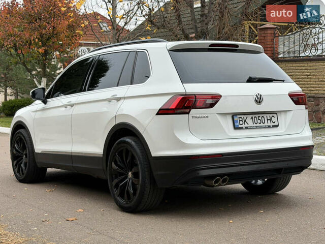 Белый Фольксваген Тигуан, объемом двигателя 1.98 л и пробегом 200 тыс. км за 21950 $, фото 9 на Automoto.ua