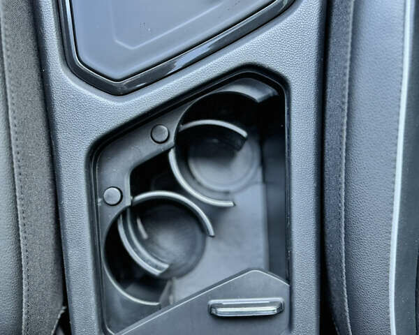 Білий Фольксваген Тігуан, об'ємом двигуна 1.98 л та пробігом 156 тис. км за 26500 $, фото 10 на Automoto.ua