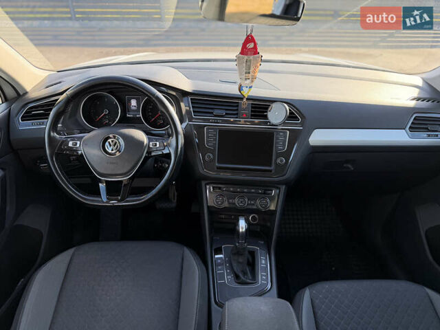 Білий Фольксваген Тігуан, об'ємом двигуна 1.97 л та пробігом 256 тис. км за 20999 $, фото 34 на Automoto.ua