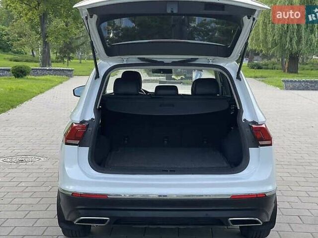 Белый Фольксваген Тигуан, объемом двигателя 1.98 л и пробегом 94 тыс. км за 19800 $, фото 12 на Automoto.ua