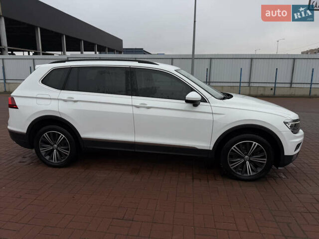 Білий Фольксваген Тігуан, об'ємом двигуна 1.98 л та пробігом 163 тис. км за 17500 $, фото 54 на Automoto.ua