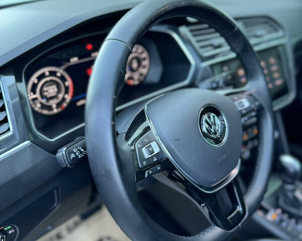 Білий Фольксваген Тігуан, об'ємом двигуна 1.98 л та пробігом 156 тис. км за 26500 $, фото 15 на Automoto.ua