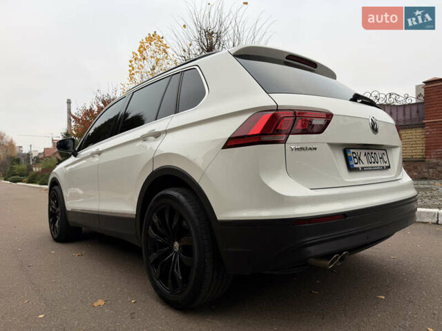 Белый Фольксваген Тигуан, объемом двигателя 1.98 л и пробегом 200 тыс. км за 21950 $, фото 13 на Automoto.ua