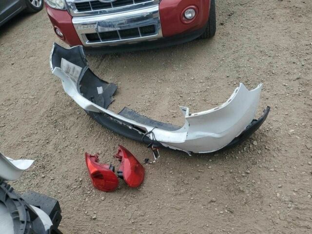 Білий Фольксваген Тігуан, об'ємом двигуна 2 л та пробігом 56 тис. км за 1200 $, фото 11 на Automoto.ua