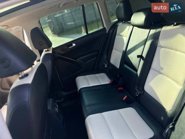 Белый Фольксваген Тигуан, объемом двигателя 2 л и пробегом 190 тыс. км за 11999 $, фото 13 на Automoto.ua