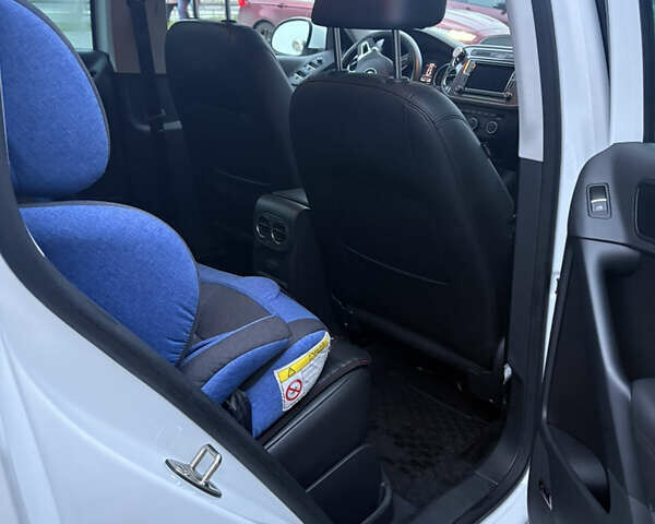 Білий Фольксваген Тігуан, об'ємом двигуна 1.98 л та пробігом 156 тис. км за 16300 $, фото 12 на Automoto.ua