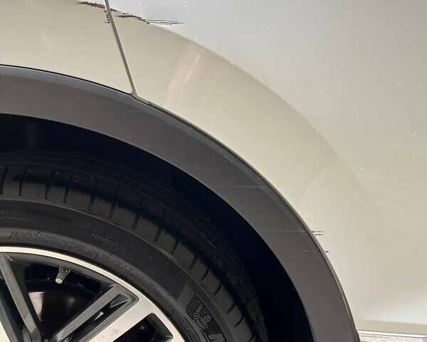 Белый Фольксваген Тигуан, объемом двигателя 1.97 л и пробегом 355 тыс. км за 19000 $, фото 6 на Automoto.ua