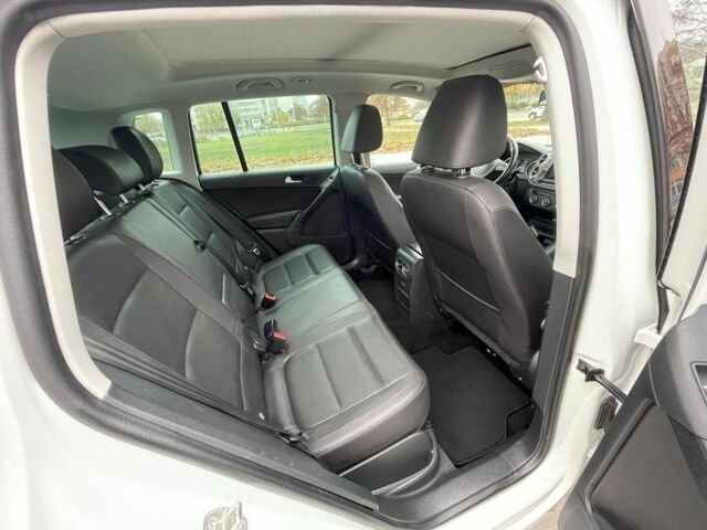 Белый Фольксваген Тигуан, объемом двигателя 2 л и пробегом 113 тыс. км за 13900 $, фото 14 на Automoto.ua