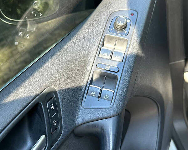 Белый Фольксваген Тигуан, объемом двигателя 2 л и пробегом 190 тыс. км за 11999 $, фото 14 на Automoto.ua