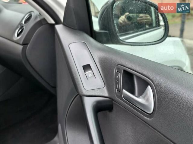 Белый Фольксваген Тигуан, объемом двигателя 1.98 л и пробегом 145 тыс. км за 14200 $, фото 24 на Automoto.ua