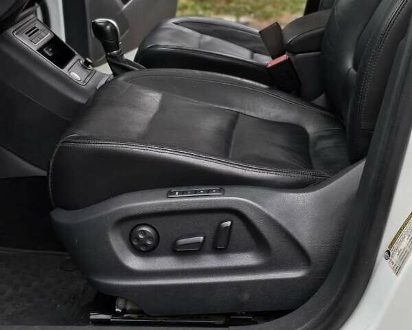 Белый Фольксваген Тигуан, объемом двигателя 1.98 л и пробегом 145 тыс. км за 14200 $, фото 15 на Automoto.ua