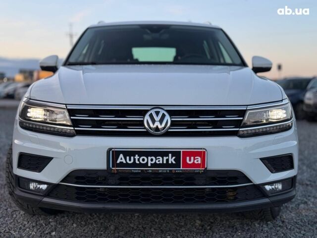 Белый Фольксваген Тигуан, объемом двигателя 2 л и пробегом 161 тыс. км за 24890 $, фото 1 на Automoto.ua