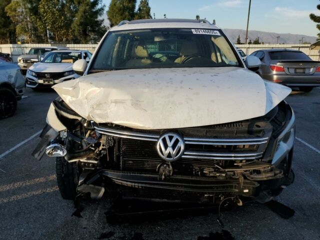 Білий Фольксваген Тігуан, об'ємом двигуна 2 л та пробігом 133 тис. км за 8300 $, фото 1 на Automoto.ua