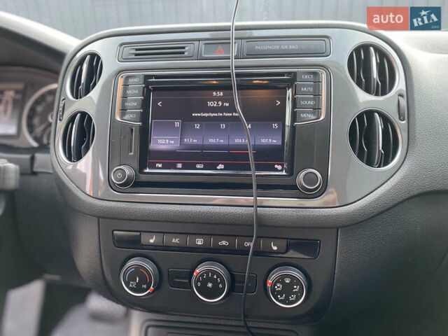 Білий Фольксваген Тігуан, об'ємом двигуна 1.98 л та пробігом 108 тис. км за 12699 $, фото 24 на Automoto.ua