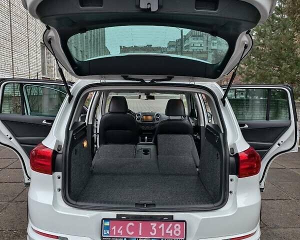 Белый Фольксваген Тигуан, объемом двигателя 1.98 л и пробегом 145 тыс. км за 14200 $, фото 10 на Automoto.ua