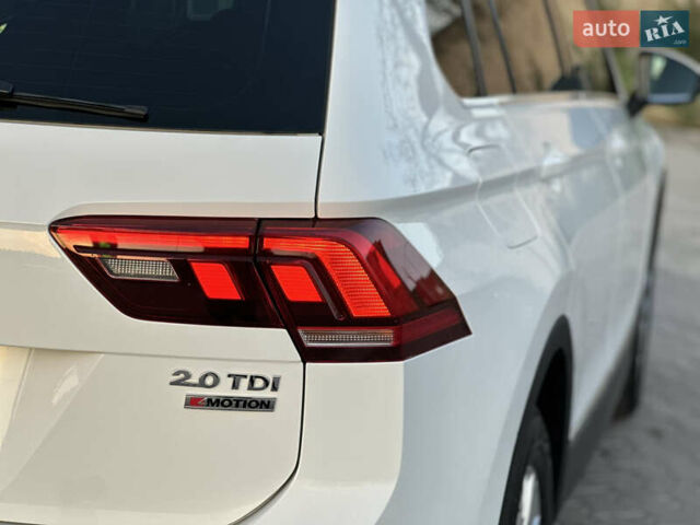 Белый Фольксваген Тигуан, объемом двигателя 1.97 л и пробегом 258 тыс. км за 23300 $, фото 22 на Automoto.ua