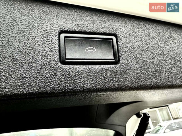 Белый Фольксваген Тигуан, объемом двигателя 1.98 л и пробегом 252 тыс. км за 14499 $, фото 20 на Automoto.ua