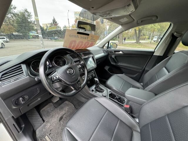 Белый Фольксваген Тигуан, объемом двигателя 2 л и пробегом 117 тыс. км за 17900 $, фото 8 на Automoto.ua