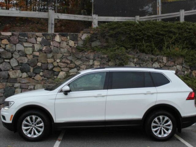 Белый Фольксваген Тигуан, объемом двигателя 2 л и пробегом 33 тыс. км за 15100 $, фото 3 на Automoto.ua