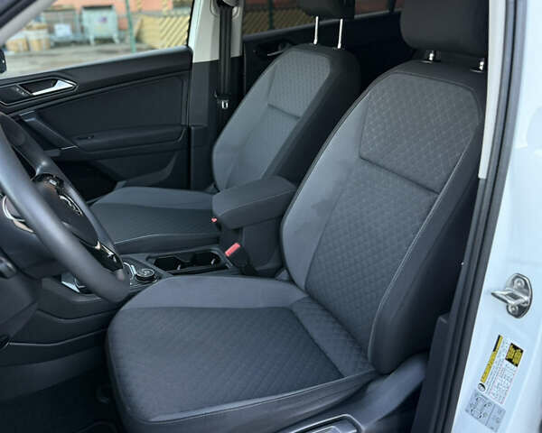 Белый Фольксваген Тигуан, объемом двигателя 1.98 л и пробегом 183 тыс. км за 15750 $, фото 10 на Automoto.ua